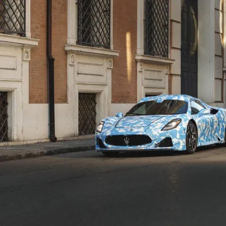 مازيراتي MC20 Cielo 2023 الكوبيه، تظهر بصور تشويقية قبل طرحها الرسمي