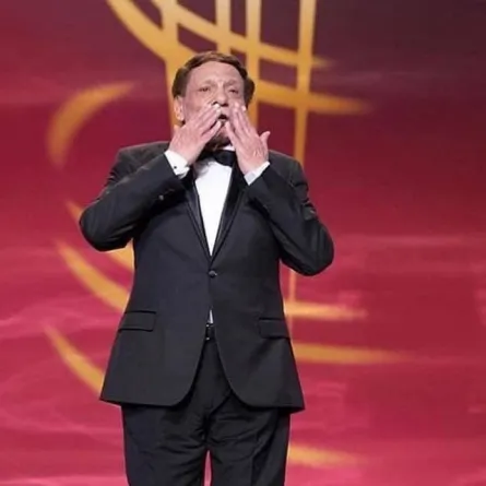 عادل إمام - الصورة من صفحته الرسمية على موقع " انستغرام"