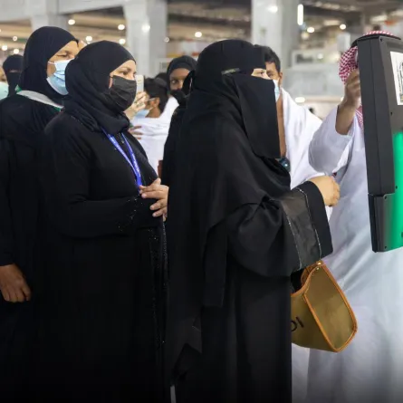 روبوت ذكي لتقديم خدمات الإفتاء الشرعي في المصليات النسائية بالمسجد الحرام