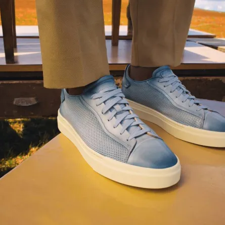 ألوان أحذية جريئة للرجل