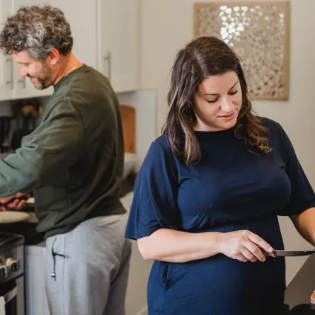 صفات الزوجة الغيور، وطرق التعامل معها