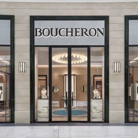 دار المجوهرات الراقية الأكثر أناقة "بوشرون" تفتتح متجراً مستقلاًّ جديداً في دبي مول 