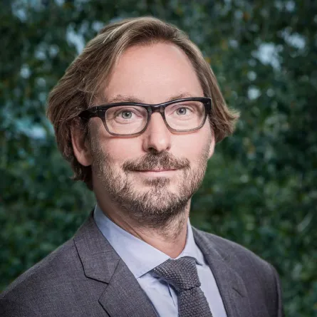 الرئيس والمدير التنفيذي لدار Van Cleef & Arpels نيكولاس بوس Nicolas Bos