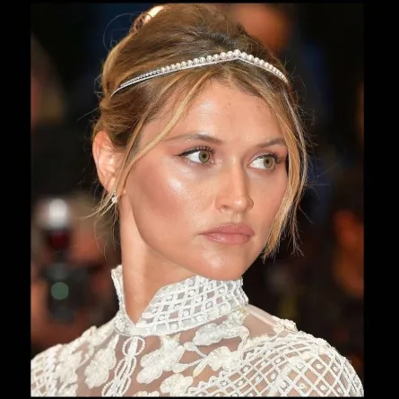 صورة من حساب Chloe Lecareux على انستغرام