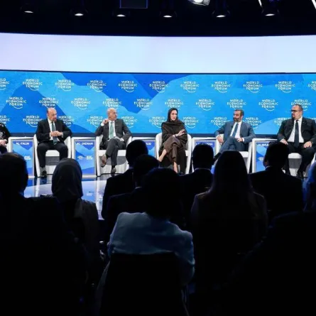 الوفد السعودي يستعرض آفاق الاقتصاد السعودي في دافوس 2022