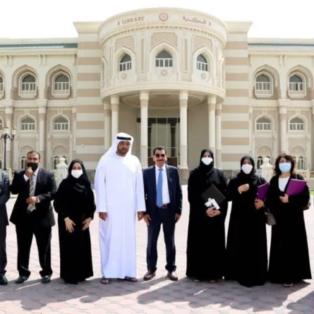 مركز الموارد لذوي الإعاقة يفوز بجائزة خليفة التربوية فئة المؤسسات. الصورة من "وام"