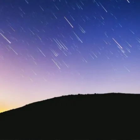 الأرض على موعد مع أقوى عاصفة نيزكية