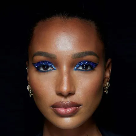 مكياج عيون غليتر