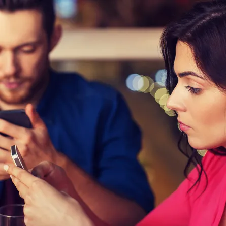 أسباب البرود العاطفي خلال فترة الخطوبة