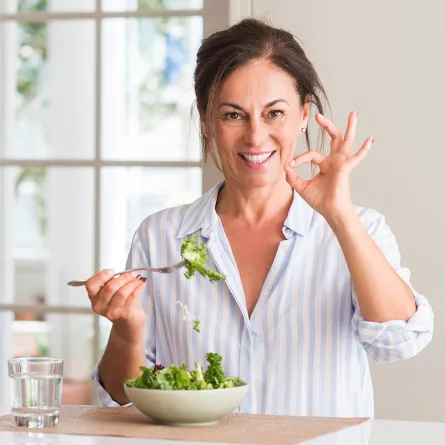 أفضل 5 حميات للنساء فوق سن الـ 50