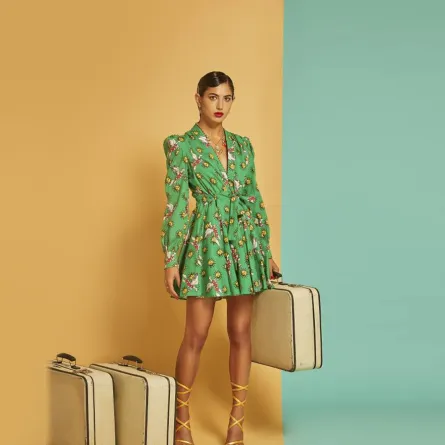 موديلات فساتين باللون الأخضر