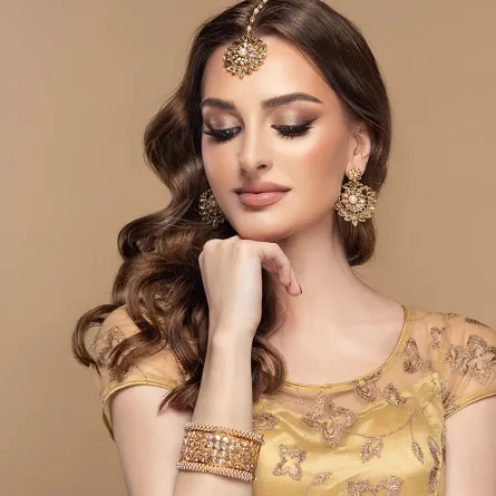 تسريحات شعر هندية نازلة