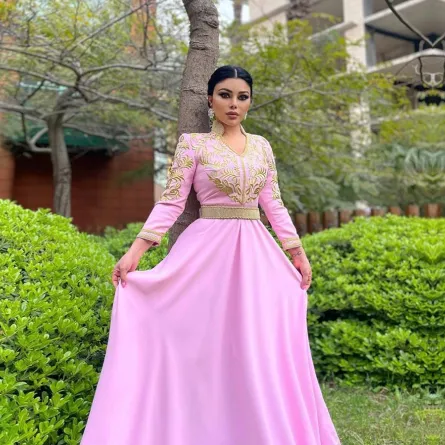 إطلالات أنيقة من وحي هيفاء وهبي