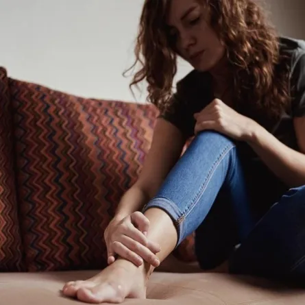 علاج احتباس السوائل في القدمين