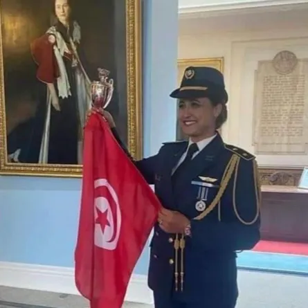 خولة ميهوبي أفضل طالبة دولية في كلية السلاح الجوي الملكي البريطاني
