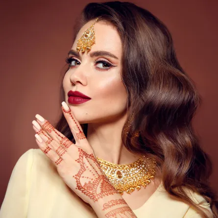 تفسير حلم الحناء في اليدين للمتزوجة