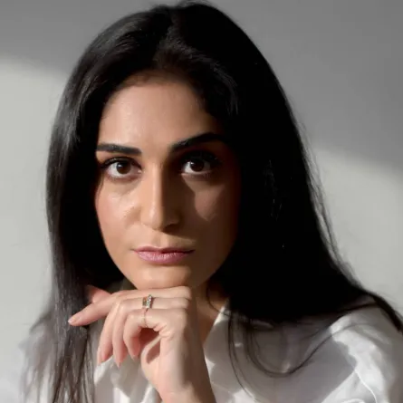  المصمّمة آية أحمد