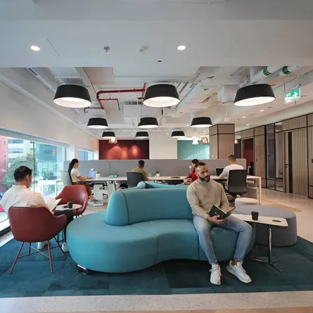 مجموعة تيكوم تطلق الصيغة الجديدة لمساحات العمل المشتركة "D/Quarters" في دبي - الصورة من الموقع الإلكتروني لـD/Quarters