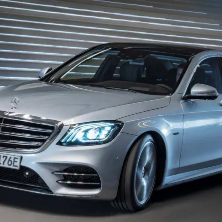 «مرسيدس» توقف إنتاج السيارات الصغيرة وتركز على المركبات شديدة الفخامة