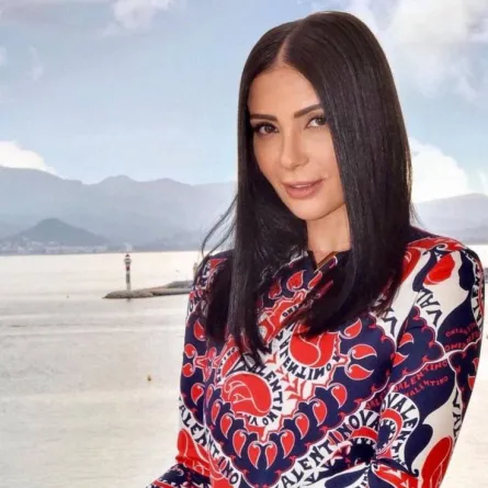 منى زكي بالصور: استمتعت بلقاء صناع الأفلام والنساء القويات