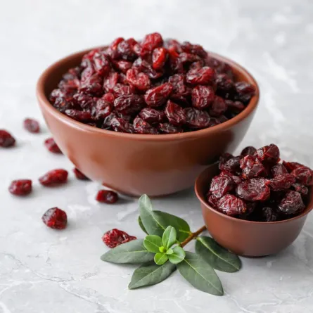 فوائد التوت البري المجفف