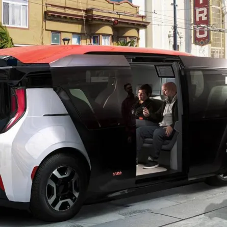 بأسطول من 30 سيارة شيفورليه