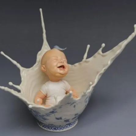 منحوتات جونسون تسانغ الطفولية 