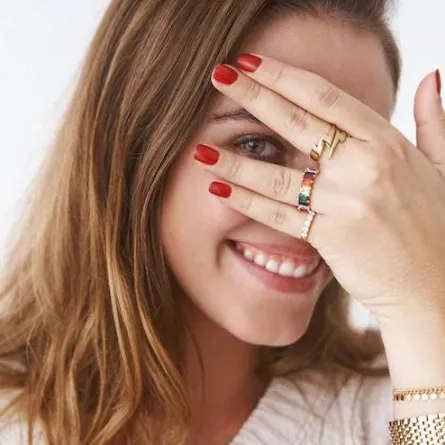 نصائح مكياج العيون الرمادية