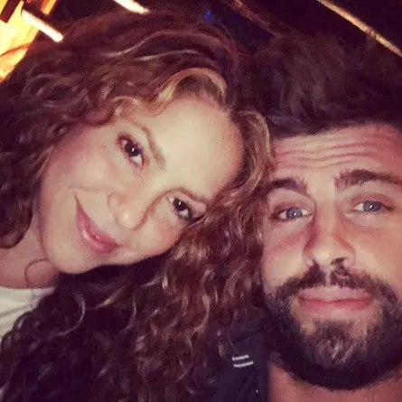 شاكيرا وبيكيه- الصورة من حساب بيكيه على إنستغرام