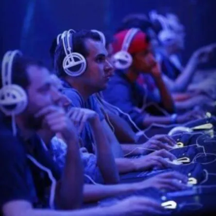 الرياضات الإلكترونية