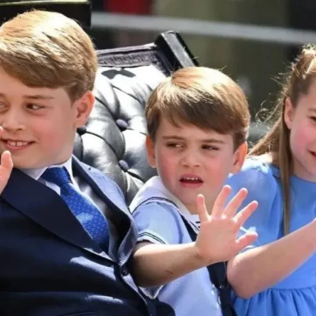 الأميرة "تشارلوت" والأمير "لويس" والأمير "جورج"، أبناء دوق ودوقة كامبريدج- الصورة من حساب Europe Royals على إنستغرام