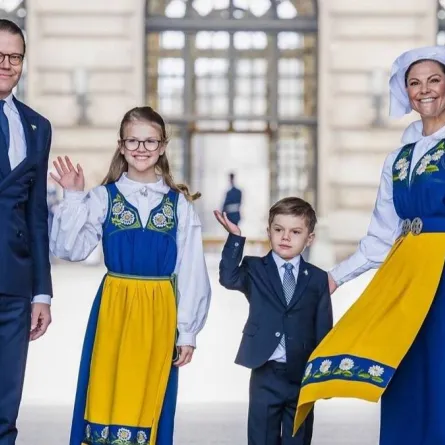 العائلة المالكة السويدية تحتفل باليوم الوطني السويدي- الصورة من حساب البيت الملكي السويدي على إنستغرام