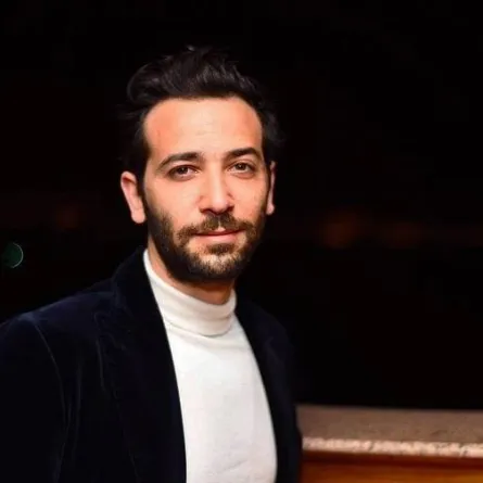 كريم قاسم - صورة من صفحته الرسمية على " انستغرام"