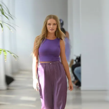 تنسيق اللون البنفسجي