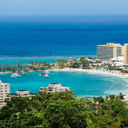 متعة السياحة في جامايكا