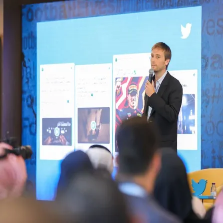 أنطوان كايروني رئيس قسم الإيرادات لمنطقة الشرق الأوسط وشمال إفريقيا على تويتر