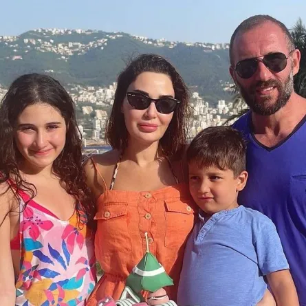 سيرين عبدالنور وزوجها فريد رحمة وولداهما تالية وكريستيانو - صورة من حساب سيرين على إنستجرام