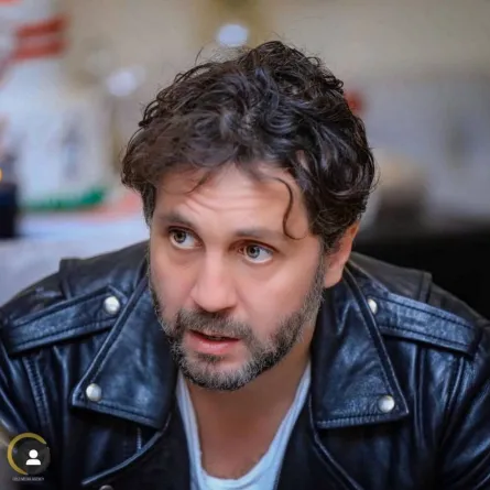 هشام ماجد: الحمد لله "إيجابي كورونا"