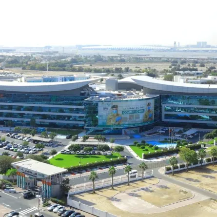 شرطة دبي تطرح 6 دورات جنائية تستهدف الخبراء والطلبة - الصورة من حساب شرطة دبي