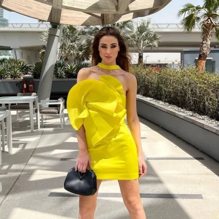 موديلات تنانير بالابيض والأسود