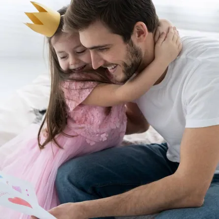 صورة لأب مع ابنته