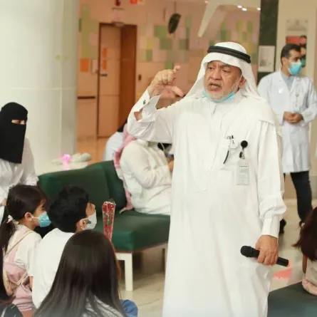 سعود الطبية تنظم فعالية توعوية بالأنيميا المنجلية
