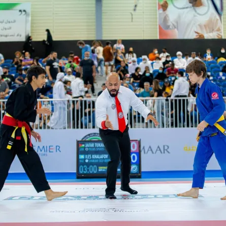 استقطاب مشاركات الفئات الأصغر سنًّا. الصورة من "وام"