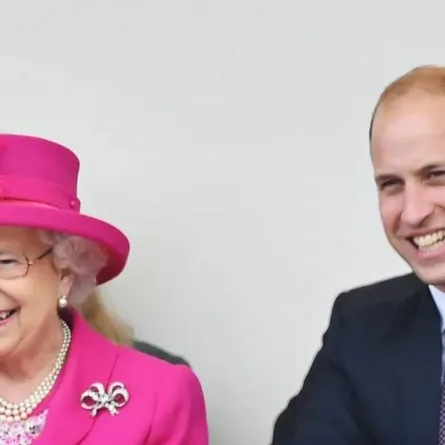 الأمير ويليام والملكة إليزابيث- الصورة من حساب The Royal Family على إنستغرام