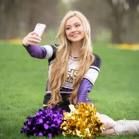 بهاتفك الذكي... حيل بسيطة تجعلك تلتقط أفضل صور سيلفى