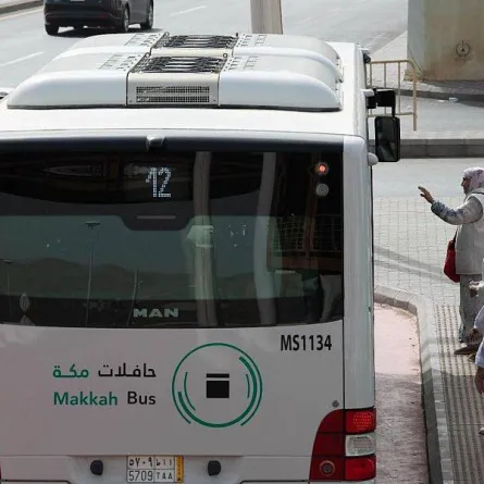 استمرار تشغيل 6 مسارات لحافلات مكة - الصورة من واس