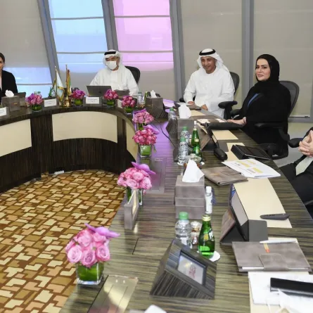 مجلس أمناء جامعة الإمارات يعقد اجتماعه الخامس - الصورة من حساب جامعة الإمارات بتويتر