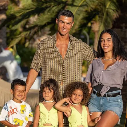 جورجينا رودريغز تستذكر طفلها الراحل - الصورة من حسابها في إنستغرام