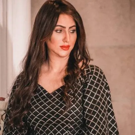 وفاء مكي - صورة من صفحتها الرسمية على " انستغرام"