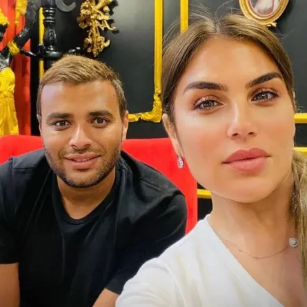 رامي صبري وزوجته - صورة من حسابه الرسمي على " انستغرام"